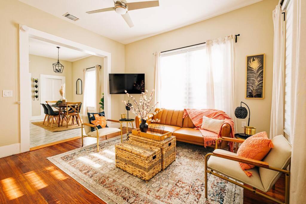 Close To Downtown San Antonio,Tx With Private Backyard And Firepit Exterior photo